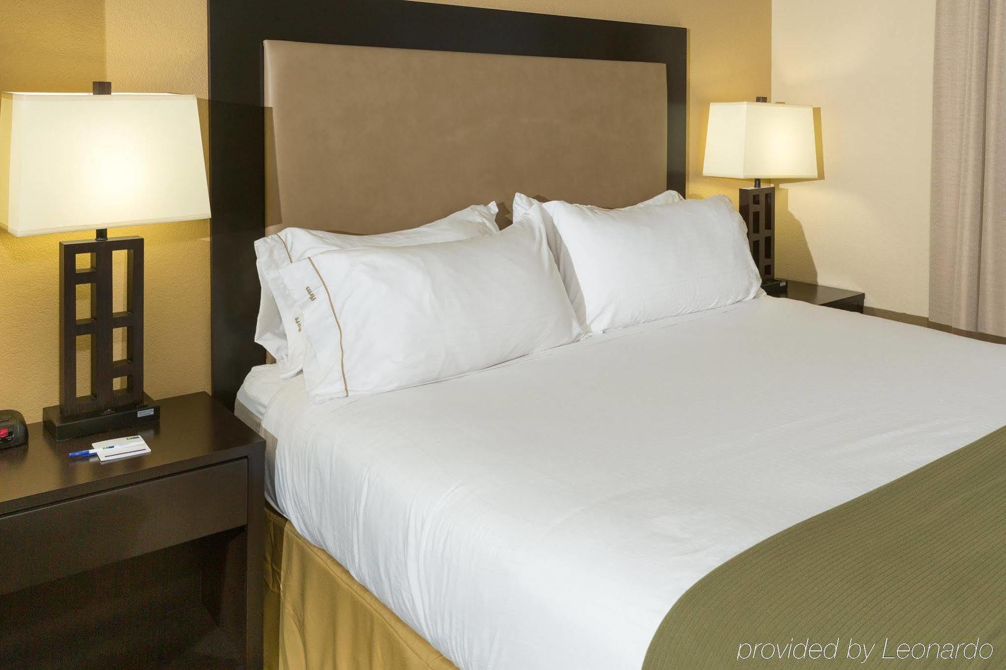 Holiday Inn Express Hotel & Suites Jacksonville Airport By Ihg Buitenkant foto